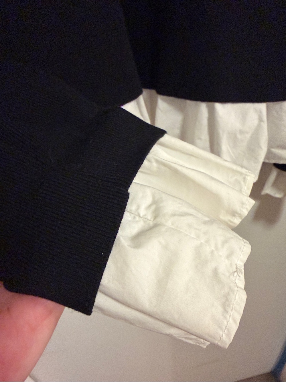 Anthropologie Black Sweater with White Ruffle Hem XL - Picture 3 of 6